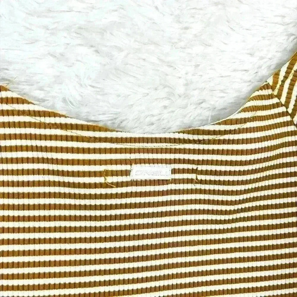 O’Neill Mustard Yellow & White Pinstripe Off Shoulder Ribbed Cropped Top Size L - Picture 7 of 12